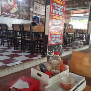 Cần gấp cô phụ quán cơm phần làm tại Gò Vấp bao ăn ở