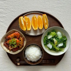 CHUNG CƯ QUẬN 1 TÌM CÔ VỀ GIÚP NHÀ LƯƠNG 11 TRIỆU