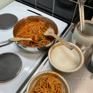 LƯƠNG 10 TRIỆU TÌM CÔ GIÚP VIỆC NHÀ ĂN Ở LẠI