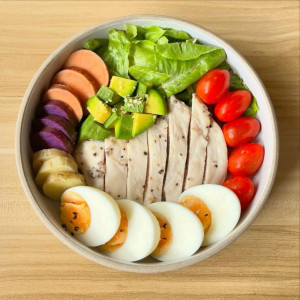 Bố đơn thân cần tìm cô giúp việc nhà ở đường Bến Vân Đồn quận 4 lương 10 triệu