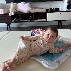 TUYỂN CÔ CHĂM BÉ 8 THÁNG TUỔI – LƯƠNG 10 TRIỆU