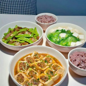 Cần Tìm Gấp Chị Giúp Việc Nhà Tại Cần Giuộc Long An: 0978609760 ( Có Zalo)