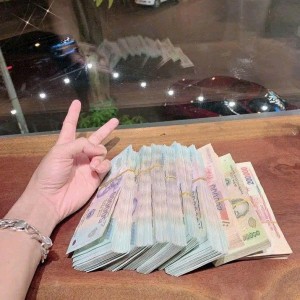 Em Cần Chị Giúp Việc Nhà Ưu Tiên Ở Lại Được Với Gia Đình