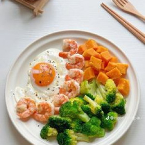 CON CẦN GẤP 1 CÔ MIỀN TRUNG 52 TUỔI ĐỔ LẠI VỀ NỘI TRỢ GIA ĐÌNH TẠI QUẬN 2