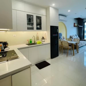 Nhà bố đơn thân tại tân bình cần tìm cô giúp việc đưa đón bé đi học