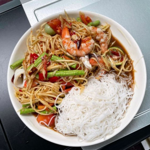 tìm giúp việc bao ăn ở lại