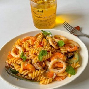 Em cần gấp 2 bạn nhân viên phục vụ quán nhậu làm về