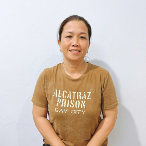 Chị Nga, sinh 1976, quê Ninh Việc mong muốn: giúp việc nhà phụ chăm bé