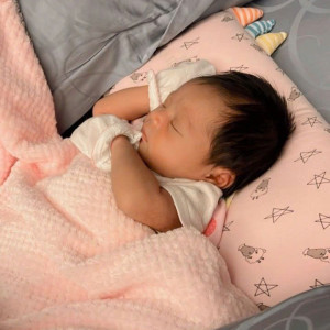 Cần Tìm Chị Chuyên Chăm Sóc Bé Nhỏ