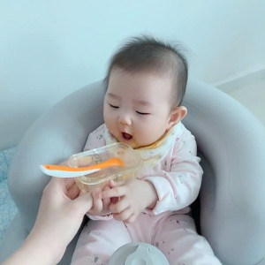 Cần tuyển gấp một chị chăm bé tại Quận 5