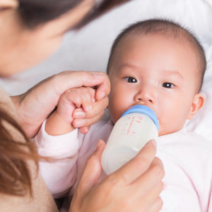 Tìm Chị Bảo Mẫu Đến Ở Cùng Bé 4 Tháng Tuổi