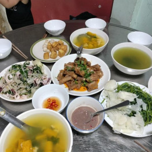 Em tuyển chị nấu ăn ngon, làm việc tại Bình Thạnh.