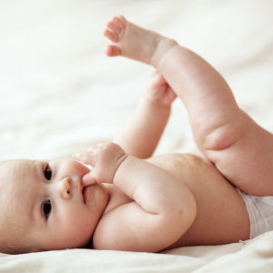 Cần tuyển gấp  chị chăm sóc bé 2 tháng tại Bình Tân