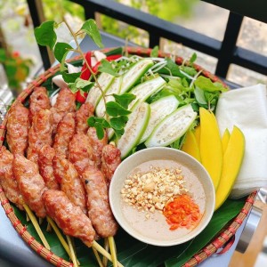 TUYỂN CÔ GIÚP VIỆC NHÀ NGƯỜI MIỀN TRUNG