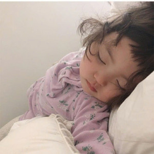 Gia đình em cần tìm bảo mẫu chăm bé 6 tháng tuổi tại Quận 7