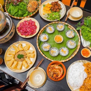 TUYỂN PHỤ BẾP ĐI VỀ – QUẬN 2