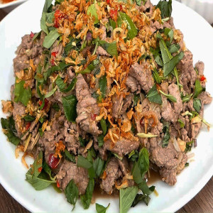 TÌM CHỊ BẢO MẪU CHĂM BÉ