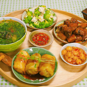 Tuyển chị giúp việc trẻ Yêu cầu sn từ 1990-1999. LH NHẬN VIỆC: 09786098760 ( ZALO)