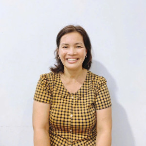 Chị Trang - Năm sinh 1970 - Quê Gia Lai - Tìm việc: Chăm ông bà, giúp việc nhà