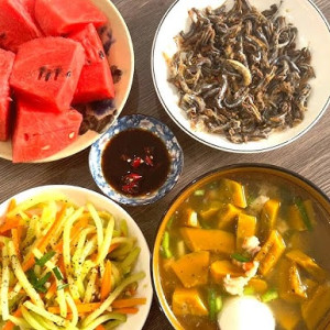 Gia Đình Có 3 Thành Viên Cần Chị Đến Nội Trợ Ở Lại