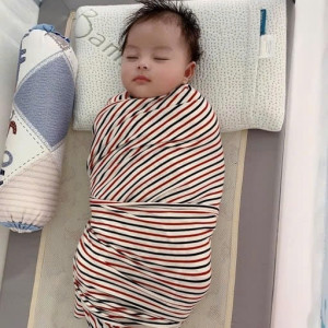 Tìm Chị Chăm Sóc Bé Gái 4 Tháng Tuổi Ở Lại Có Phòng Riêng