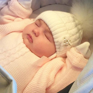 Tìm Chị Chăm Em 6 Tháng Ở Chung Cư Quận 5.