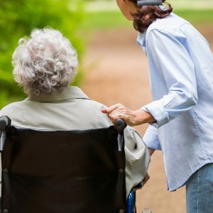 TÌM GẤP CÔ CHĂM BÀ LƯƠNG 10 TRIỆU