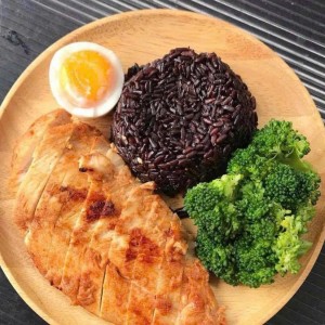 GIA ĐÌNH EM Ở QUẬN TÂN BÌNH THIẾU CÔ GIÚP VIỆC TUYỂN GẤP