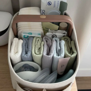 Chủ nhờ em tuyển giúp cô chăm bé 9 tháng ở quận 7 nhà chung cư lương 11 triệu