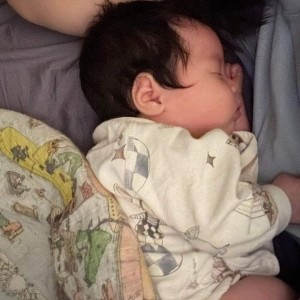 CẦN GẤP CÔ CHĂM BÉ LƯƠNG 12 TRIỆU