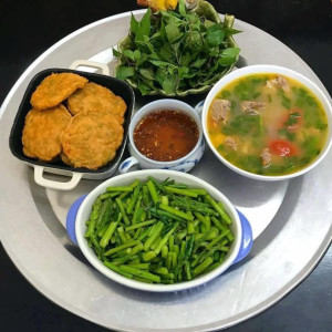 Nhà 2 lầu cần cô  giúp việc nhà khu Sala, Quận 2 lương 12 triệu.