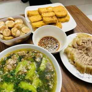 Vợ Chồng Tìm Chị Dọn Dẹp Nhà Cửa Và Nấu Ăn Gia Đình