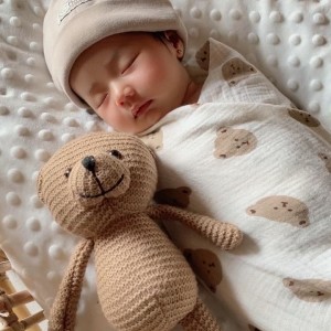 TÌM CÔ VỀ CHĂM BÉ 9 THÁNG  Ở QUẬN 2 LƯƠNG 10 TRIỆU BAO ĂN Ở