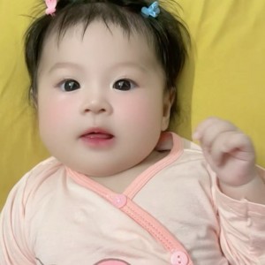 EM CẦN TÌM CÔ GIÚP VIỆC CHĂM EM BÉ