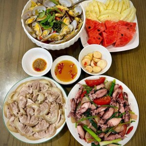 Nhà Em Hôm Nay Tìm Một Chị Giúp Việc Tốt