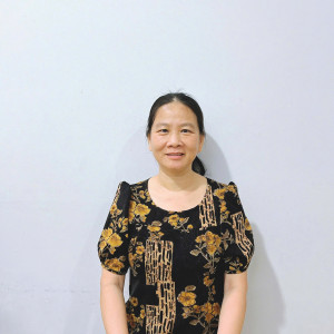 Chị Bé, Tìm việc: chăm ông, bà, chăm bệnh, Phụ quán