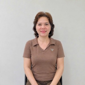 CHỊ CÚC QUÊ MIỀN TÂY HIỀN LÀNH CHĂM ÔNG BÀ, GIÚP VIỆC NHÀ : 0906906537