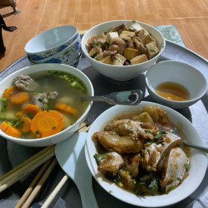 Gia đình tìm chị giúp việc bao ăn ở lại, không yêu cầu kinh nghiệm.