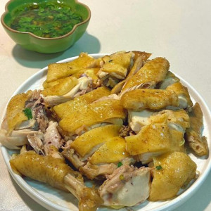 Tuyển Chị Giúp Việc dưới 50 tuổi bao ăn ở lại tại Bình Thạnh lương 11 triệu