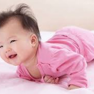 Tuyển gấp cô chăm bé 3 tháng tuổi làm ở Quận 5 lương 10 triệu