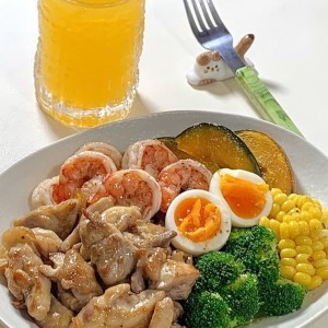Tìm chị nấu ăn cơ bản cho gia đình 4 người tại Q5: 0978609760 ( Có zalo)