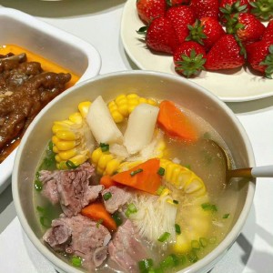 Cần Chị Giúp Việc Đến Đi Làm Liền