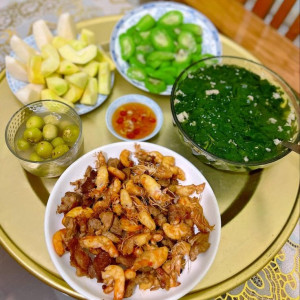 Em cần tuyển chị giúp việc nhà 1 trệt 2 lầu tại quận 7