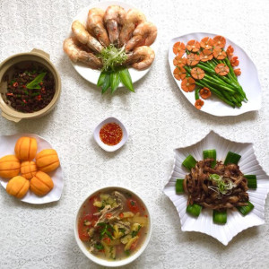 Vợ chồng tìm chị giúp việc nhà ở lại với gia đình