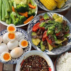 Nhà 1 Lầu, 2 Vợ Chồng, Tìm Chị Giúp Việc Bao Ăn Ở.