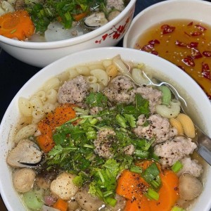 Hôm Nay Em Đang Cần Gấp Một Chị Đến Ở Lại Nội Trợ Gia Đình