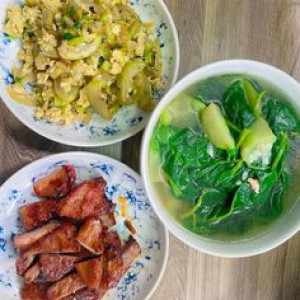 CẦN TUYỂN CÔ GIÚP VIỆC NGƯỜI MIỀN TRUNG NHÀ 3 LẦU Ở QUẬN 2