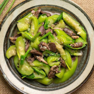 Cần người giúp việc nấu ăn 2 bữa - miền Trung