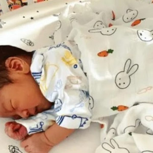 Cần Gấp Chị Đến Chăm Sóc Bé Có Thể Ở Lại