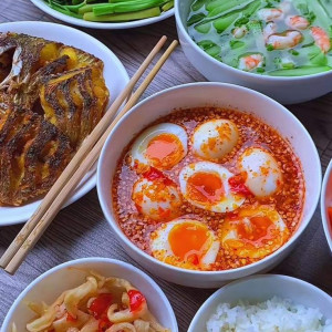 Công việc đi về quận 2: